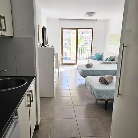 The Poolside Haven, Azure Dreams Apartment Los Cristianos (Tenerife)