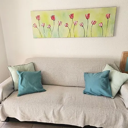 Apartamento The Poolside Haven, Azure Dreams