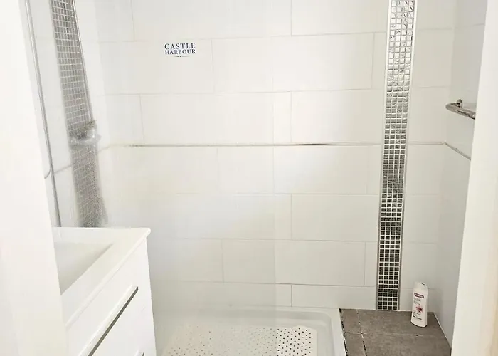 The Poolside Haven, Azure Dreams *