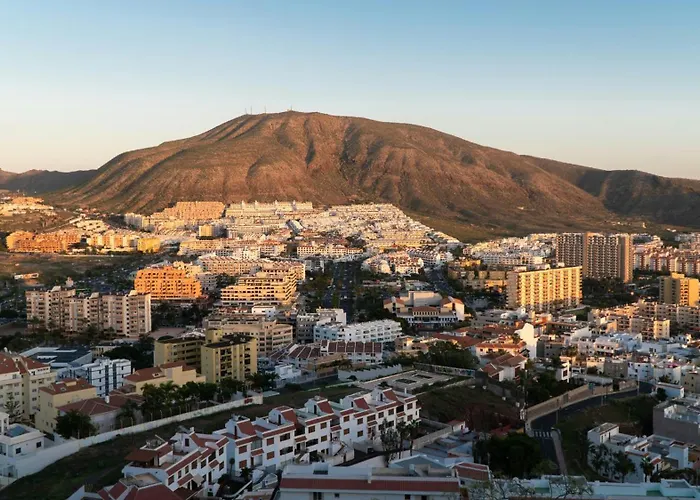 The Poolside Haven, Azure Dreams 아파트 로스크리스티아노스